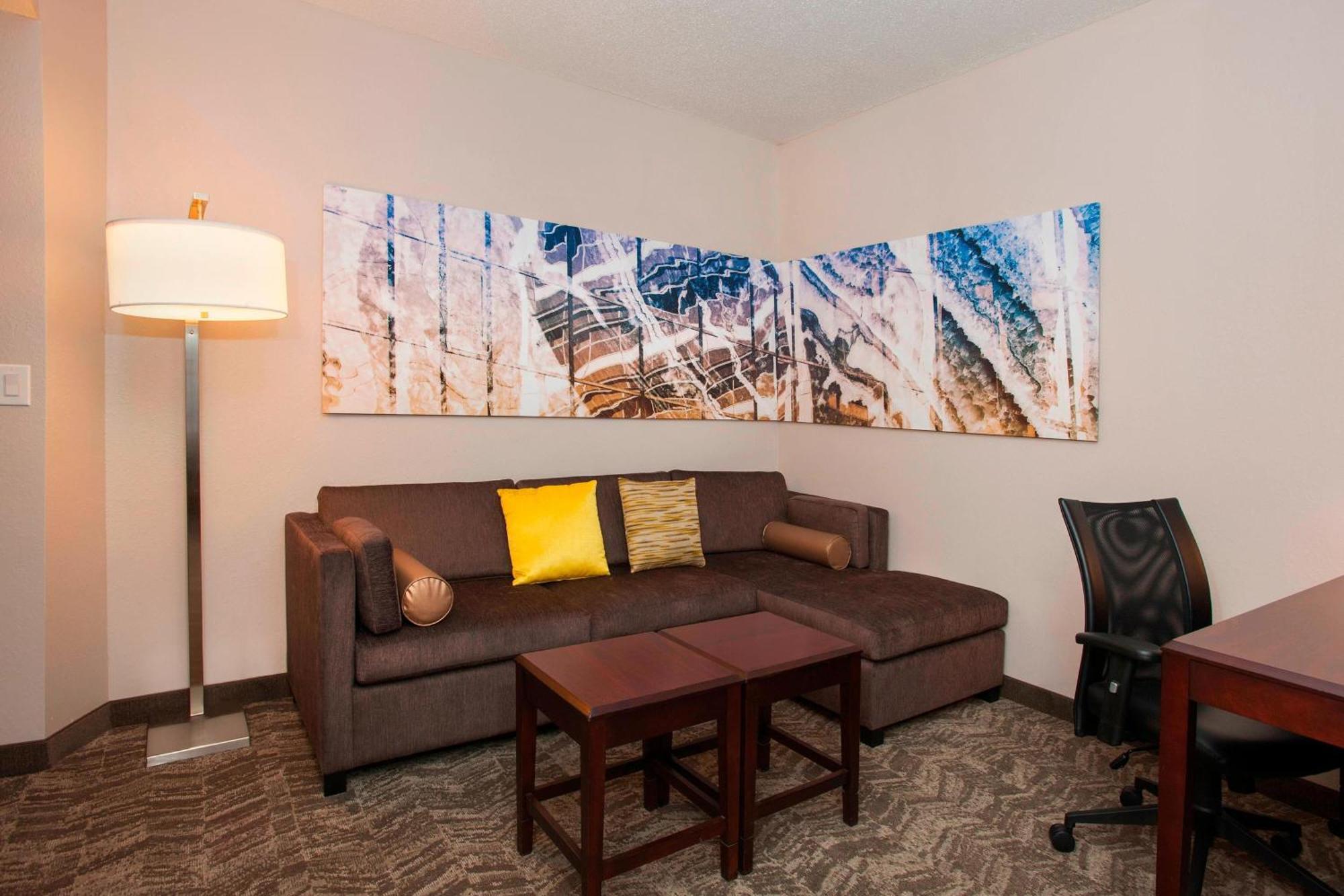 Springhill Suites Birmingham Colonnade Εξωτερικό φωτογραφία