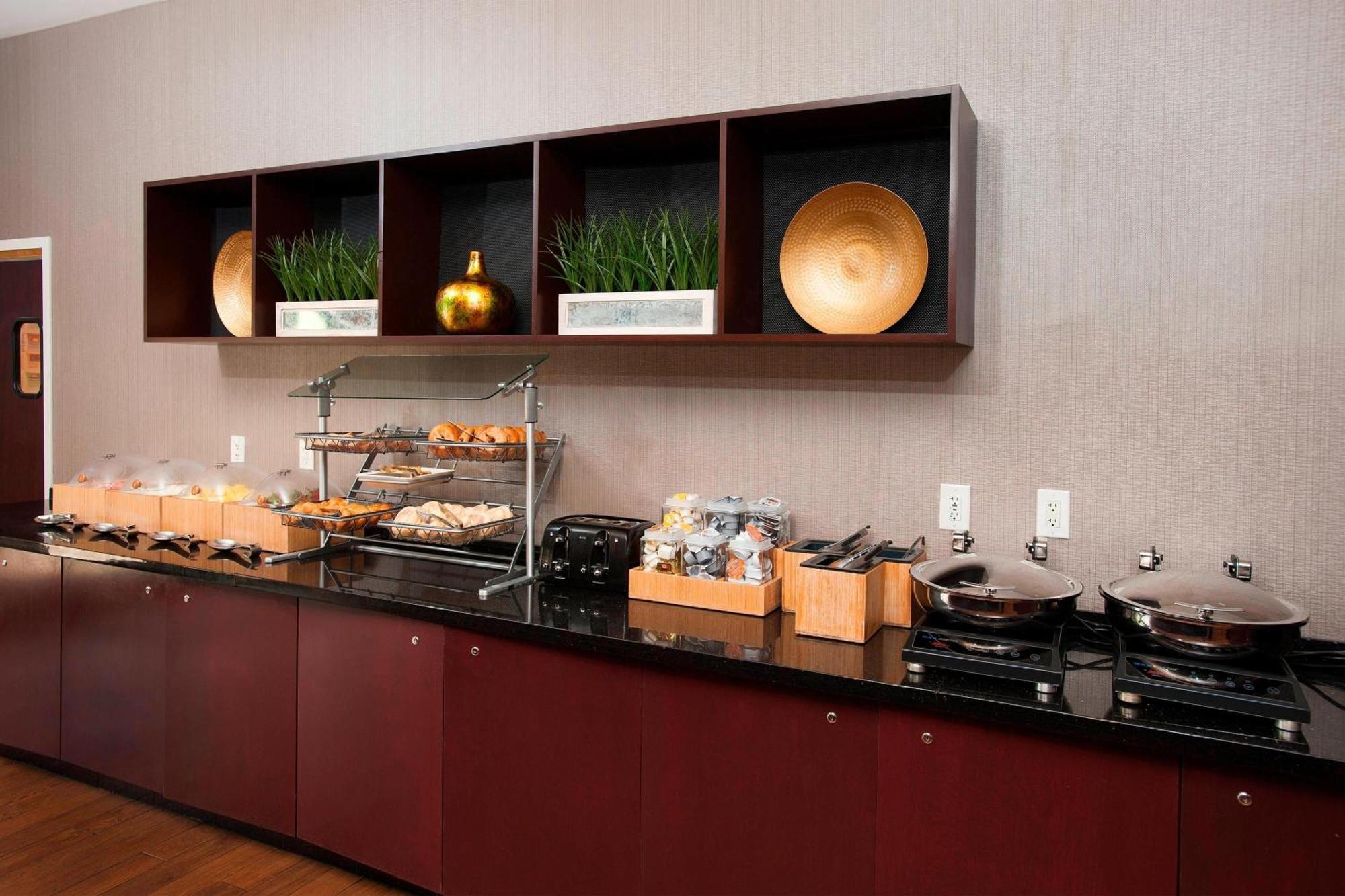 Springhill Suites Birmingham Colonnade Εξωτερικό φωτογραφία