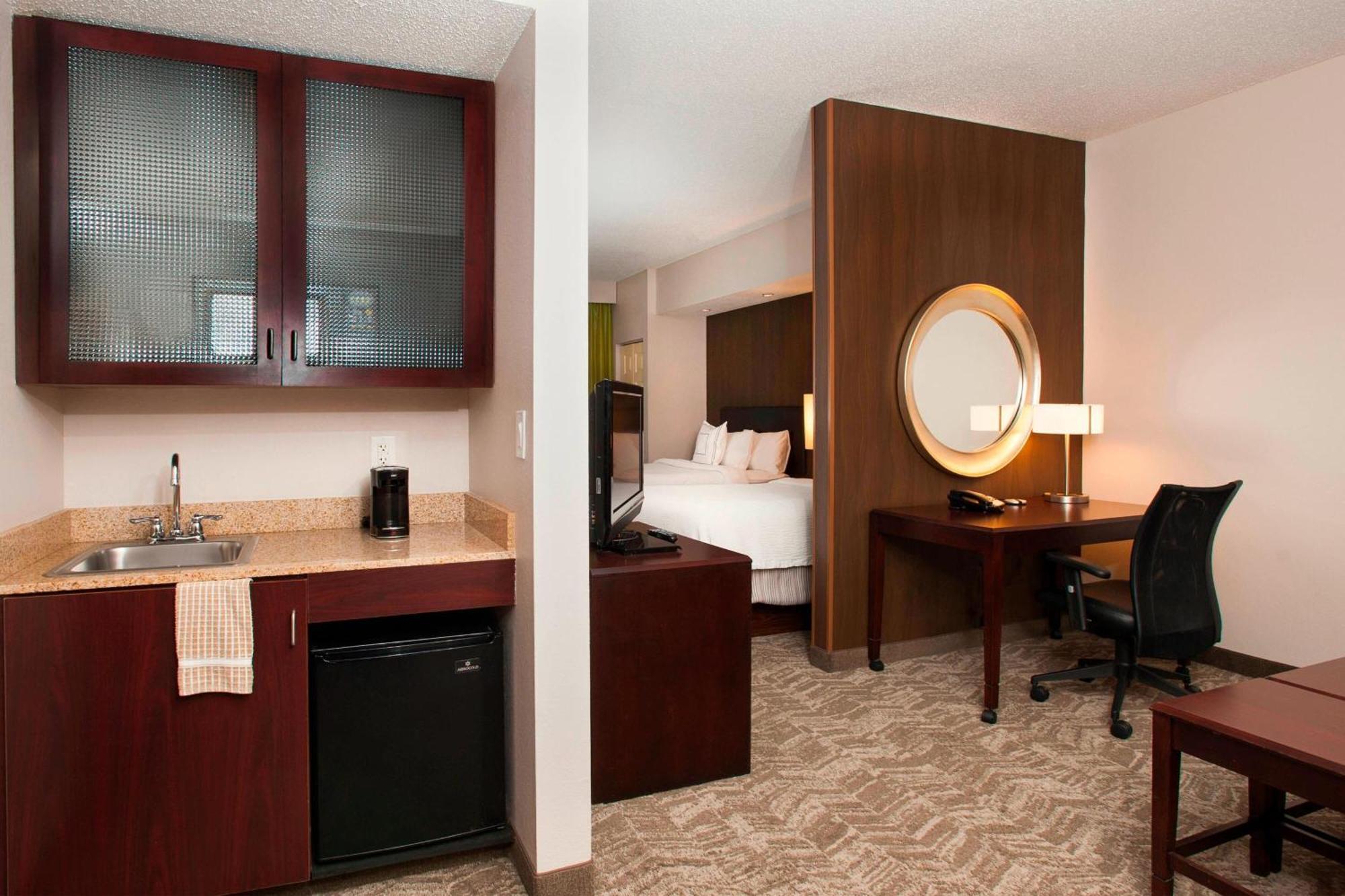 Springhill Suites Birmingham Colonnade Εξωτερικό φωτογραφία
